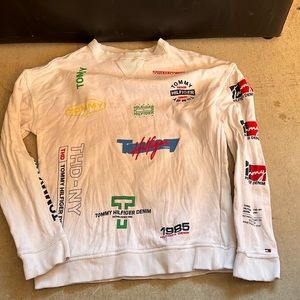 Tommy Hilfiger Sweatshirt Boys L10-12White Graphic Logos Front Preppy Casual